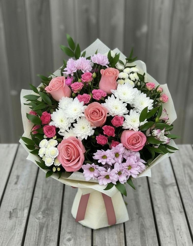 Букет цветов из: Альстромерии, Гвоздики, Розы и Хризантемы в Чкаловске