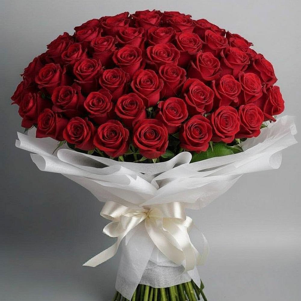 Букет 101 Красная роза Блэк Мэджик в Чкаловске