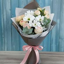 Букет цветов из:  Хризантемы и Розы в Чкаловске