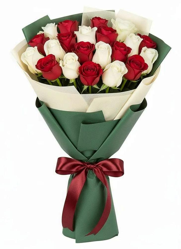 Букет Микс из красных и белых роз в Чкаловске