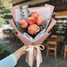 Букет цветов из:  Розы в Чкаловске