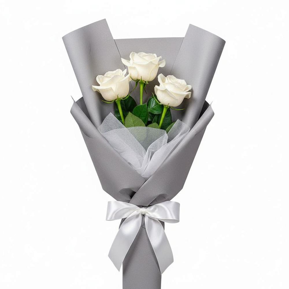 Букет 3 белые розы в Чкаловске