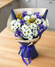 Букет цветов из:  Розы, Ирисы и Хризантемы в Чкаловске