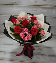 Букет цветов из:  Розы в Чкаловске