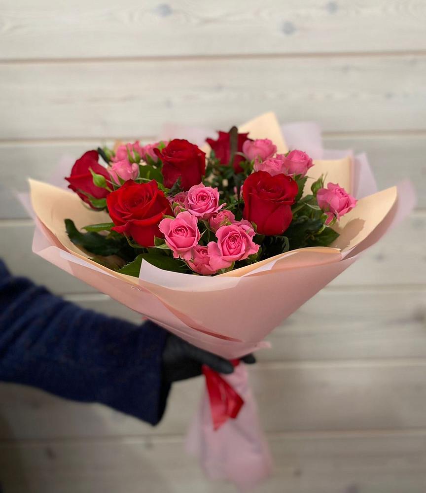 Букет цветов из: Розы в Чкаловске